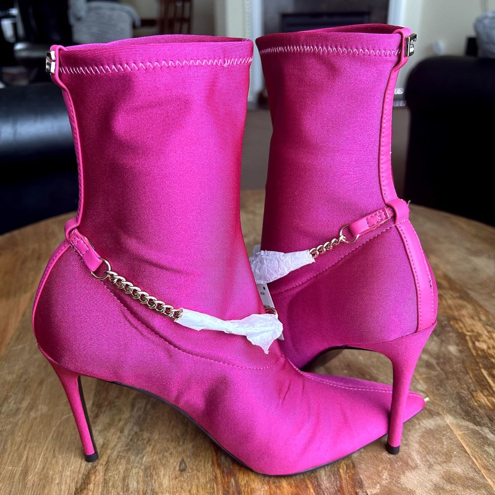 GUESS WOMEN PINK SATIN GLAM POINTED TOE PULLON STILETTO ANKLE BOOTIES 9.5 NEW - Picture 16 of 16